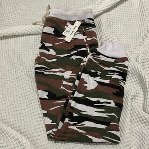 NWT- Theo & Spence - S